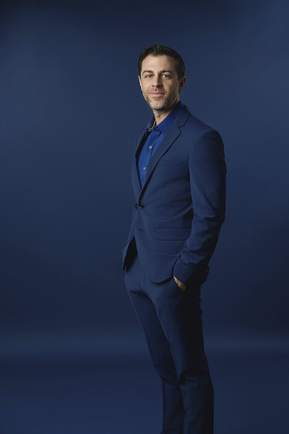 Matt Horwitz LLC University Full Pose Blue